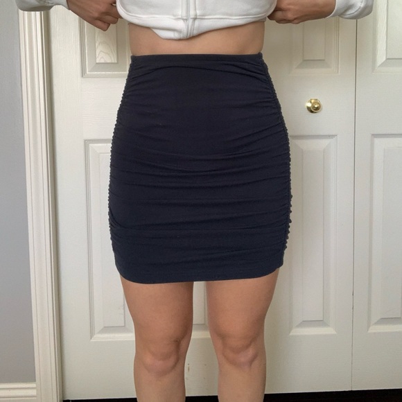 TNA Skirts Aritzia Tna Skirt Poshmark